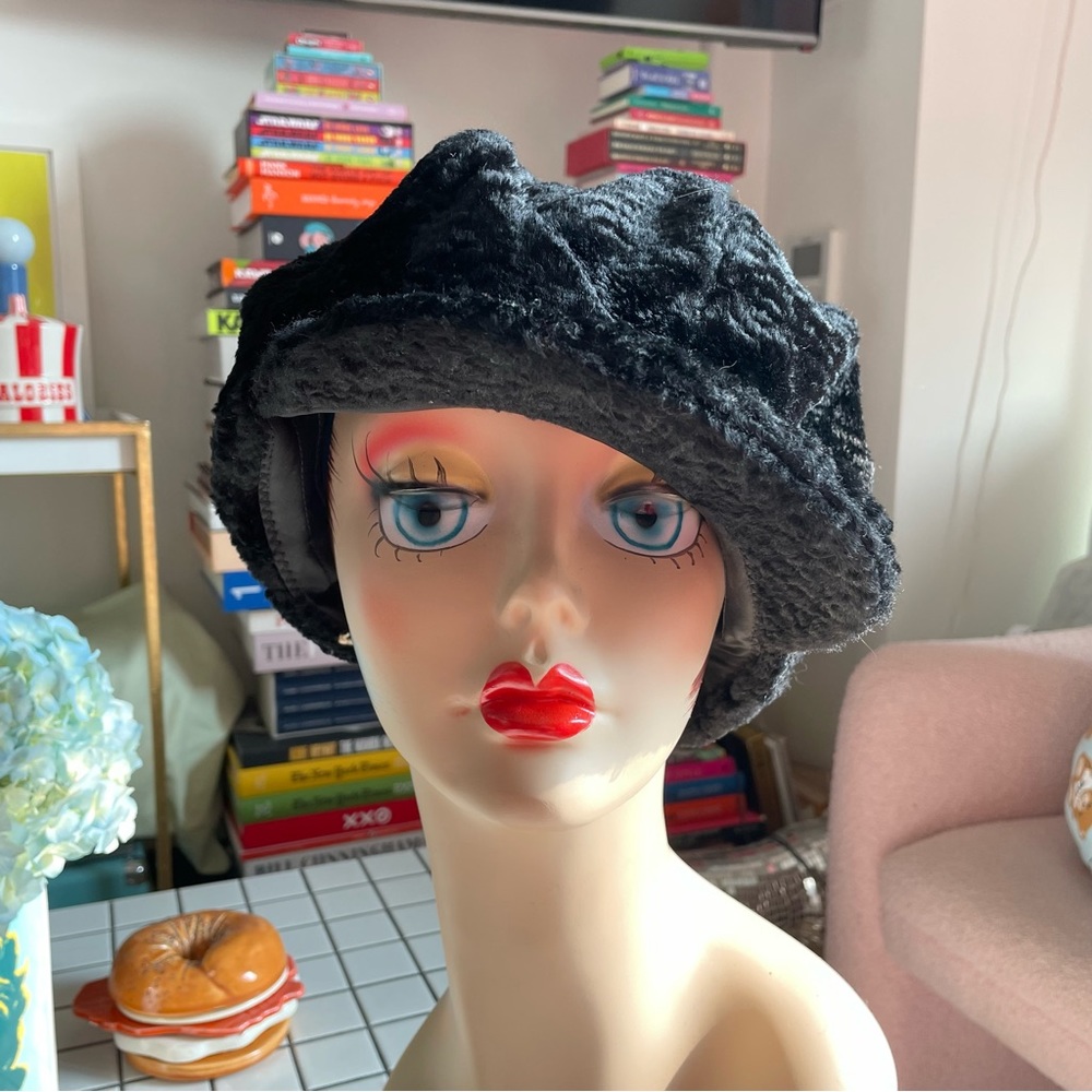 Rod Keenan vintage oversized newsboy hat black velvet